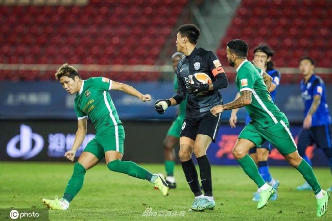 那不勒斯半场0-0战平卡利亚里。